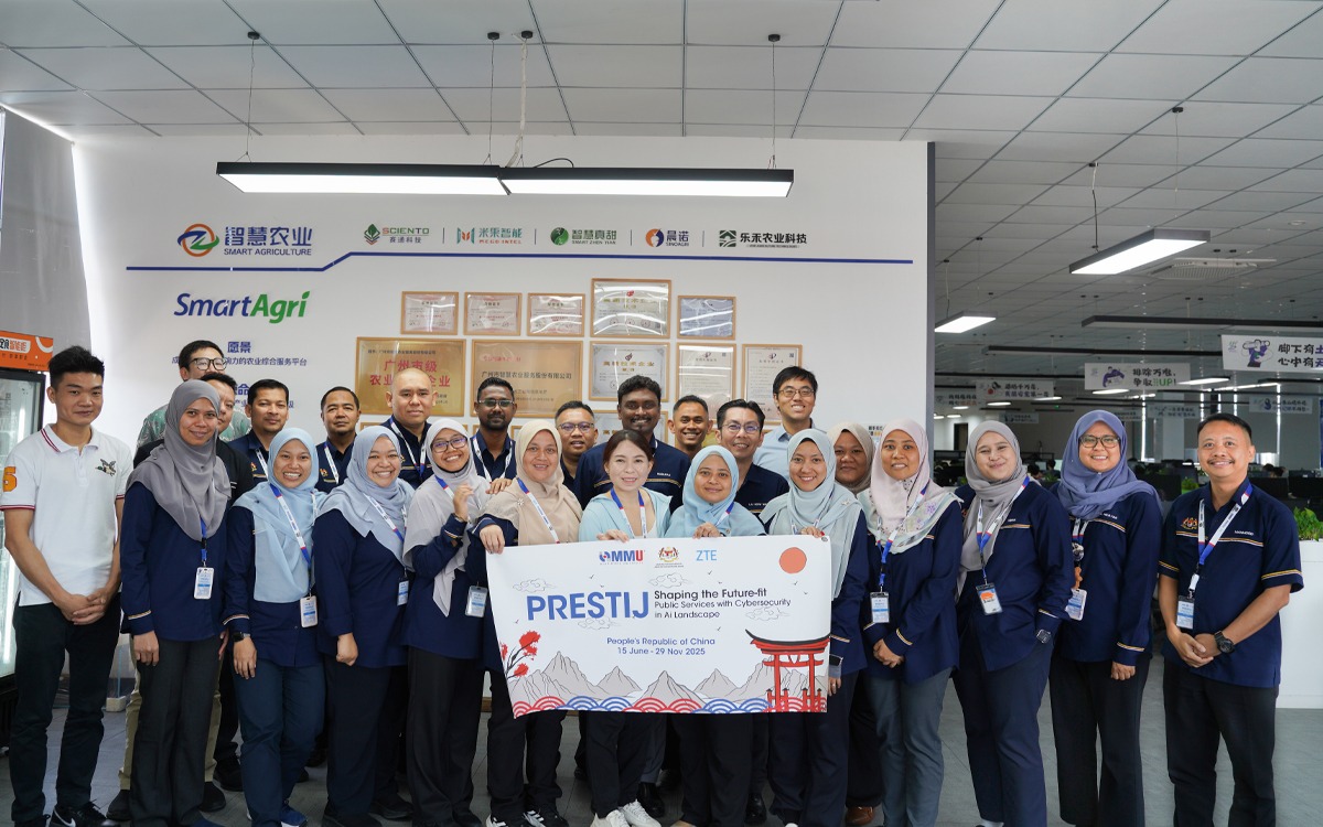 马来西亚政府代表团参观考察广州五五世纪(中国游)官方网站科技有限公司